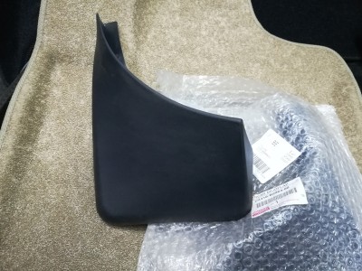 Брызговики задние для Toyota Yaris hb, 2005-2011, (Original) (Toyota) (PZ416-B9964-00)