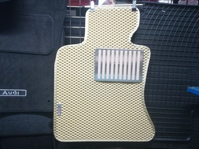 Коврики в салон EVA  для BMW 5-series E60/ E61, 2003-2010, 4 шт., (цвет: бежевый)