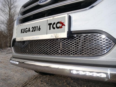 Рамка номера (комплект). Решетка радиатора (лист). Защита передняя нижняя (овальная с ДХО) 75х42 мм для Ford Kuga 2016- н.в., (TCC)