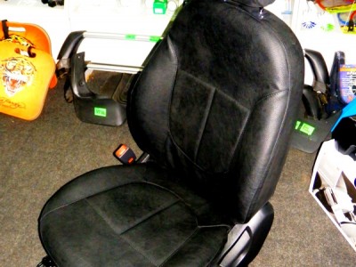 Оригинальные модельные чехлы на сидения для автомобиля Ford Focus хэтчбек/ универсал 1998-2005 (материал: твид, кожзам; любые тона)