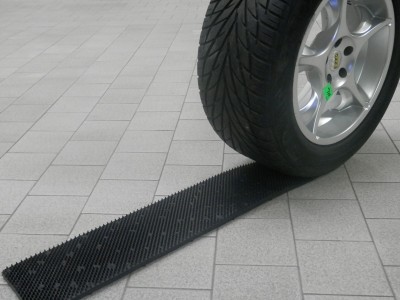 Антипробуксовочная лента (резина) — AНТИБУКСА