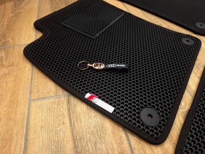 Коврики в салон из EVA (шестиугольник) для Audi A6 C7 2011-2018, к-т 4 шт., цвет: чёрный (au-a6-c7-2011-2018-ek)