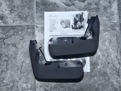 Брызговики передние для Audi A7 C7 2014-2018 оригинальные VAG (4G8075111A)