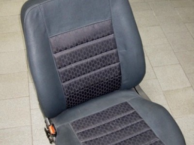 Оригинальные модельные чехлы на сидения для автомобиля Audi 100 C4 седан/ универсал/ рекаро 1991-1994 (материал: твид, кожзам; любые тона)