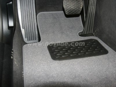 Коврики в салон (Novline) для BMW 1 E88 2d 2008-2013, 4 шт. (текстиль, чёрные, серые, бежевые)