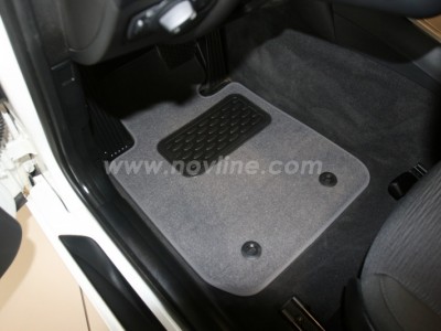 Коврики в салон (Novline) для BMW 1 E87 5d 2007-2011, 4 шт. (текстиль, чёрные, серые, бежевые)