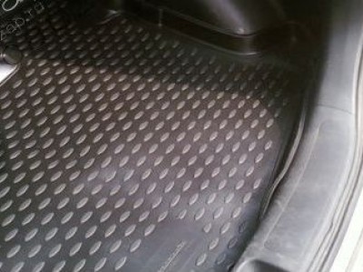 Коврик в багажник Novline для HONDA FR-V, 2004-н.в., кросс. (полиуретан, чёрный)