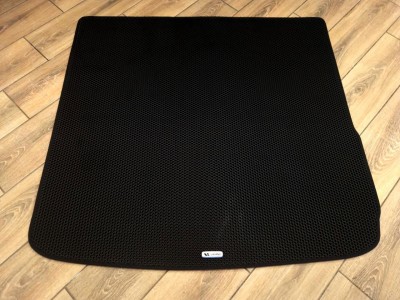 Коврик в багажник из EVA (шестиугольник) для LiXiang L7 2023-, цвет: чёрный (li-l7-2023-eva-kb)