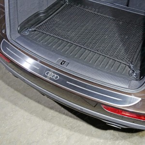 Накладка на задний бампер