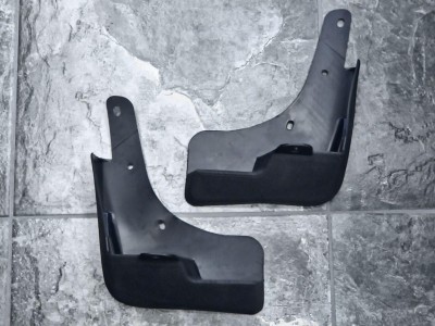 Брызговики передние для Nissan X-Trail T32 2014-2022 / Rouge 2013-2020. (ni-xt-t32-2014-2022-fr-mf)