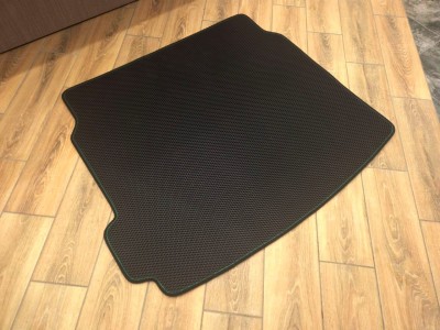 Коврик в багажник из EVA (шестиугольник) для Zeekr 001 1G 2023-, цвет: чёрный (ze-001-1g-2023-eva-kb)